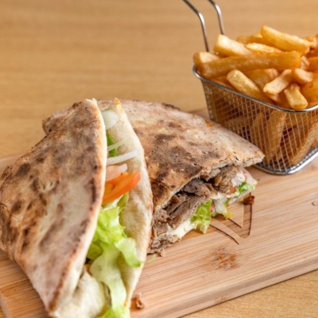 Restaurant Kais et Latifa - <strong>Error:</strong> Undefined index: cat_name<br><strong>Line:</strong> 286<br><strong>File:</strong> tpl-listing.php<br> - 