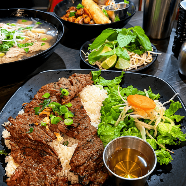 Restaurant I AM PHO (Downtown) - <strong>Error:</strong> Undefined index: cat_name<br><strong>Line:</strong> 462<br><strong>File:</strong> tpl-listing.php<br> - 